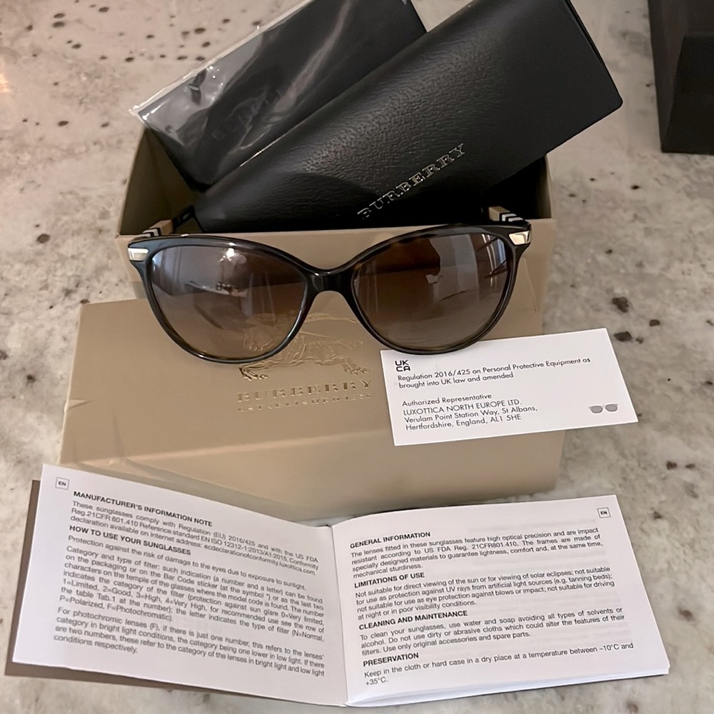 Burberry Dark Havana brown gradient sunglasses NEW